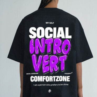 Social introvert -Men’s Oversized Tshirt Black